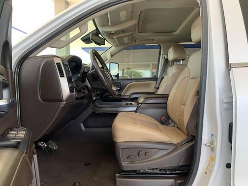 White Frost Tricoat 2019 GMC Sierra 2500 Denali