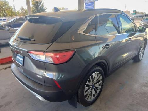 2020 Ford Escape Titanium