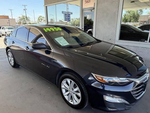 Dark Ash Metallic 2023 Chevrolet Malibu FWD 1LT