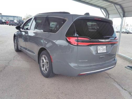 2022 Chrysler Pacifica Limited