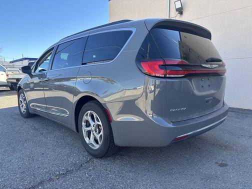 2022 Chrysler Pacifica Limited