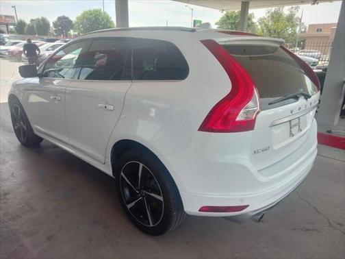 2015 Volvo XC60 T6 R-Design