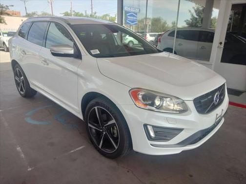 2015 Volvo XC60 T6 R-Design
