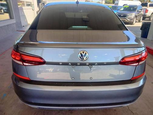 2020 Volkswagen Passat 2.0T SE