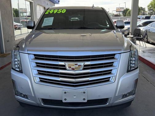 Radiant Silver Metallic 2019 Cadillac Escalade ESV Platinum