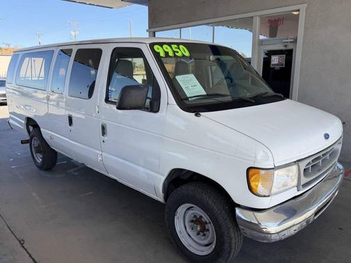 White 1997 Ford Club Wagon XL