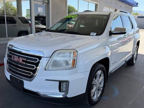 Summit White 2017 GMC Terrain SLT