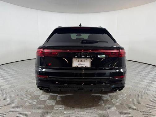 Mythos Black Metallic 2026 Audi SQ8 4.0T Prestige