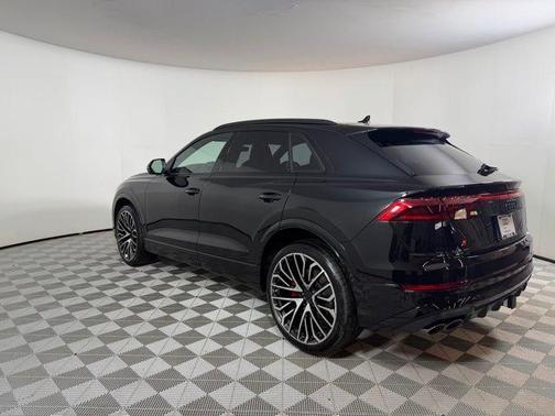 Mythos Black Metallic 2026 Audi SQ8 4.0T Prestige