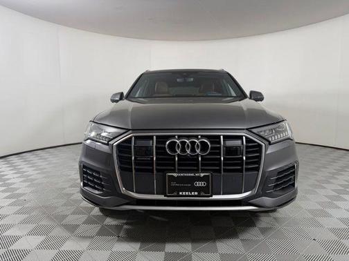 Samurai Gray Metallic 2021 Audi Q7 55 Prestige
