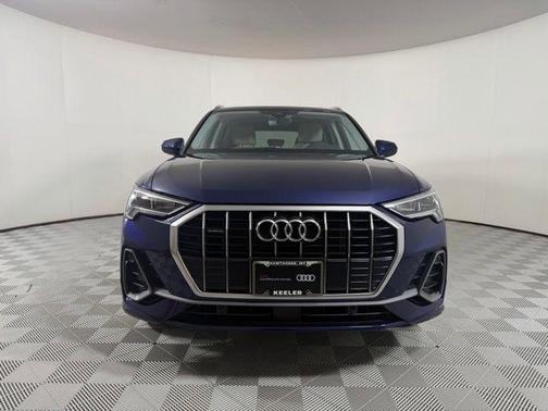 Navarra Blue Metallic 2023 Audi Q3 45 S line Premium