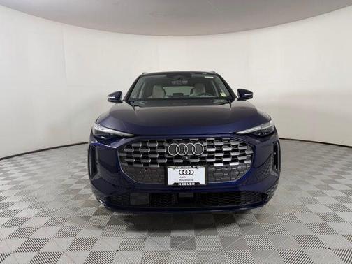 Navarra Blue Metallic 2026 Audi Q5 PRESTIGE