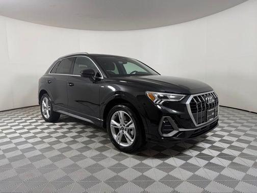 2023 Audi Q3 45 S line Premium