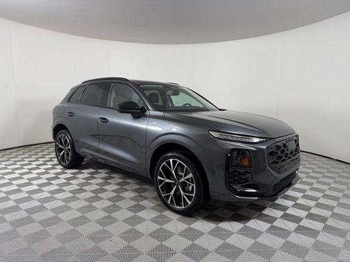 Daytona Gray Pearl 2026 Audi Q3 S line