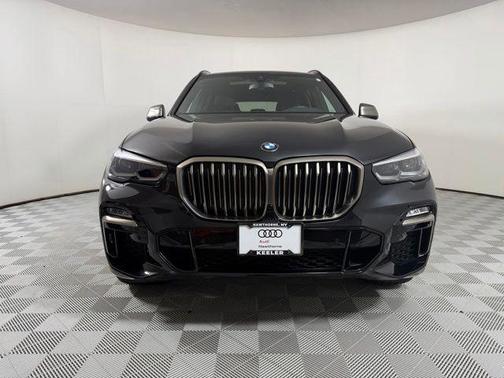 Black Sapphire Metallic 2021 BMW X5 M50i