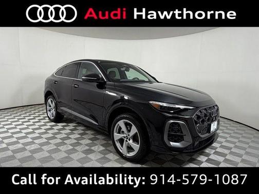Mythos Black Metallic 2026 Audi Q5 PLUS