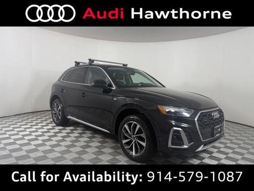 Mythos Black Metallic 2023 Audi Q5 45 S line quattro Premium