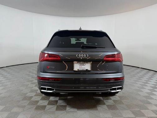 Daytona Gray Pearl Effect 2018 Audi SQ5 3.0T Prestige