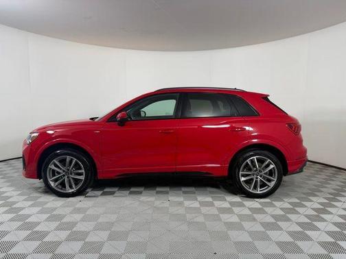2023 Audi Q3 45 S line Premium