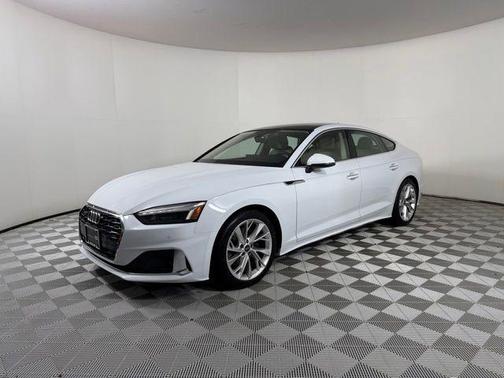 Glacier White Metallic 2023 Audi A5 40 Premium