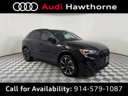 Mythos Black Metallic 2025 Audi Q3 45 S line Premium