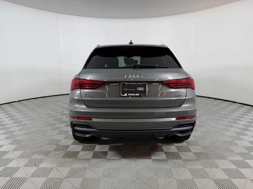 Chronos Gray Metallic 2024 Audi Q3 45 S line Premium