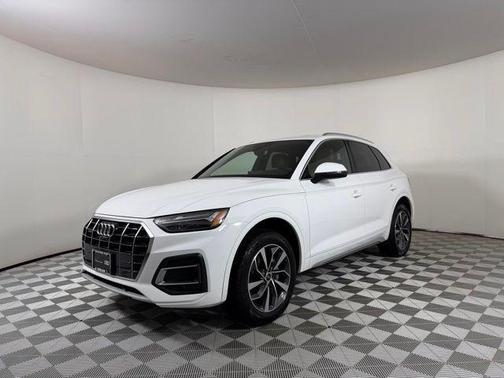 Ibis White 2021 Audi Q5 40 Premium Plus