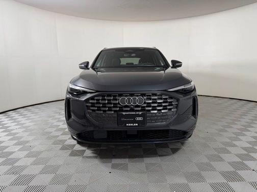 Tambora Gray Metallic 2025 Audi Q5 2.0T quattro Premium