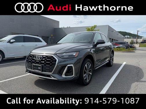 Daytona Gray Pearl Effect 2023 Audi Q5 45 S line quattro Premium