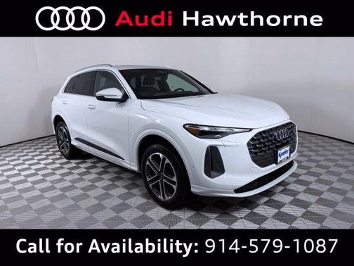 Glacier White Metallic 2025 Audi Q5 2.0T quattro Premium