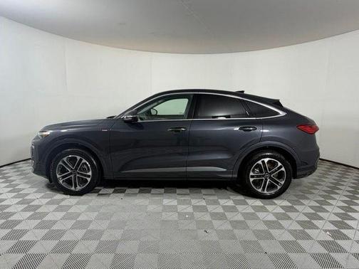 Tambora Flame 2026 Audi Q5 PRESTIGE