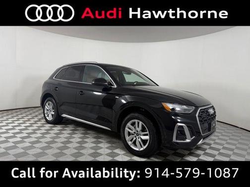 Mythos Black Metallic 2024 Audi Q5 45 S line quattro Premium