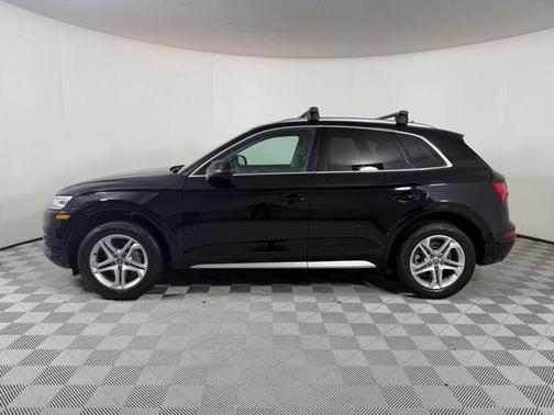 Brilliant Black 2019 Audi Q5 2.0T Premium