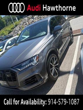 Samurai Gray Metallic 2024 Audi Q7 55 Premium Plus