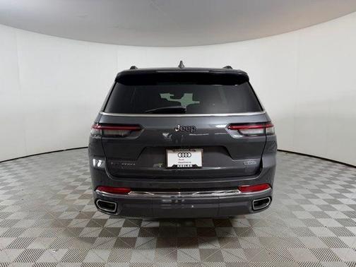 Metallic 2023 Jeep Grand Cherokee L Overland