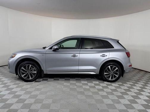 Florett Silver Metallic 2022 Audi Q5 45 S line quattro Premium