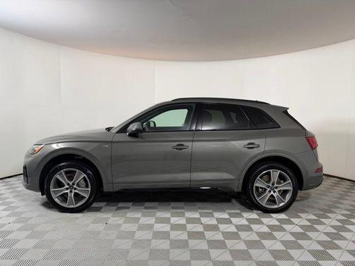2025 Audi Q5 45 S line quattro Premium
