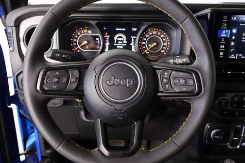 2024 Jeep Gladiator Sport