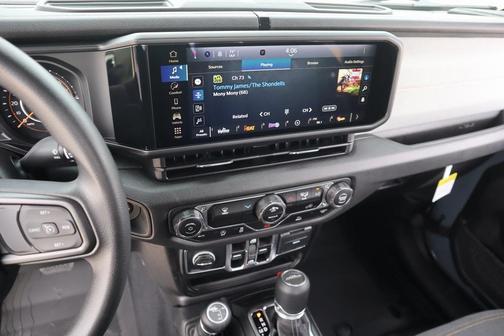 2025 Jeep Gladiator Sport