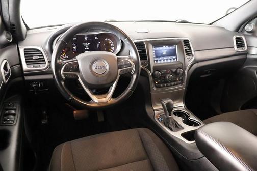 2020 Jeep Grand Cherokee Laredo E
