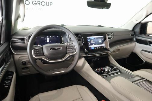 2024 Jeep Wagoneer L Series III
