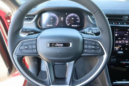 2025 Jeep Grand Cherokee Laredo X
