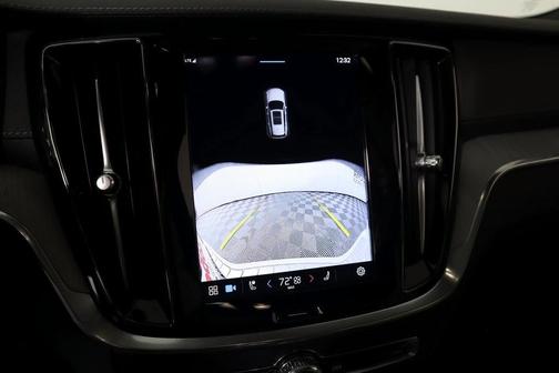 2025 Volvo V60 Cross Country B5 Ultra