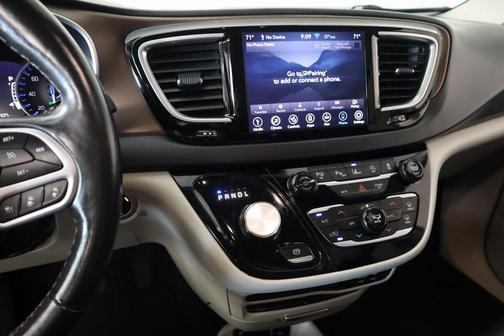 2019 Chrysler Pacifica Touring-L Plus