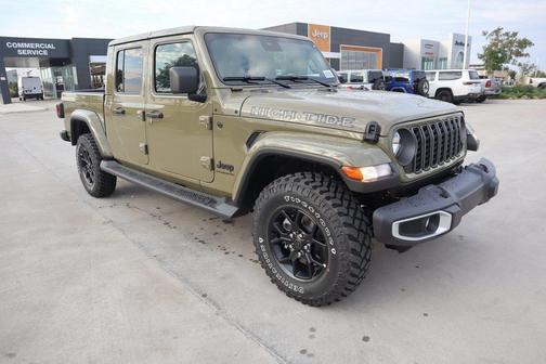 2025 Jeep Gladiator Sport