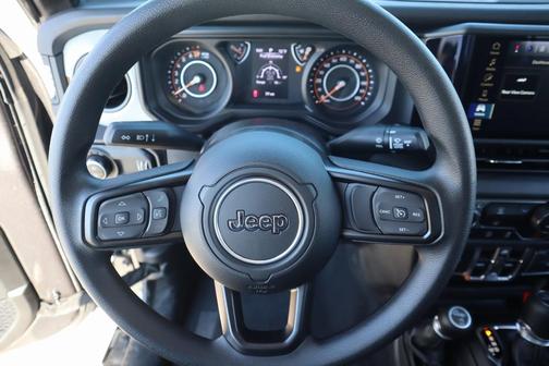 2025 Jeep Gladiator Sport