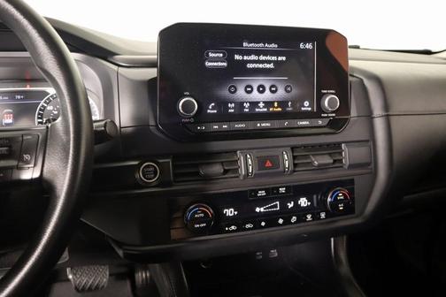 2023 Nissan Pathfinder S