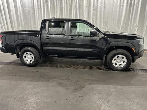 2023 Nissan Frontier S
