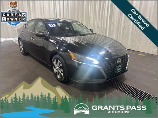 Black 2024 Nissan Altima 2.5 S