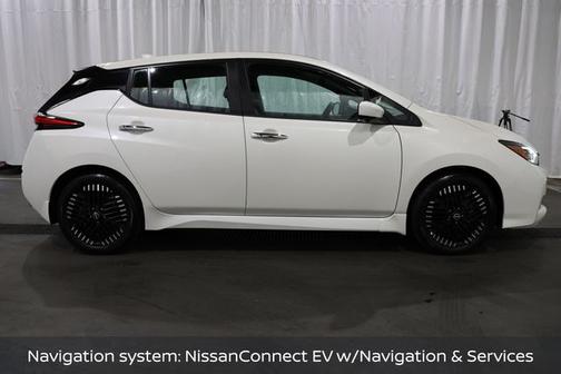 White 2025 Nissan Leaf SV PLUS